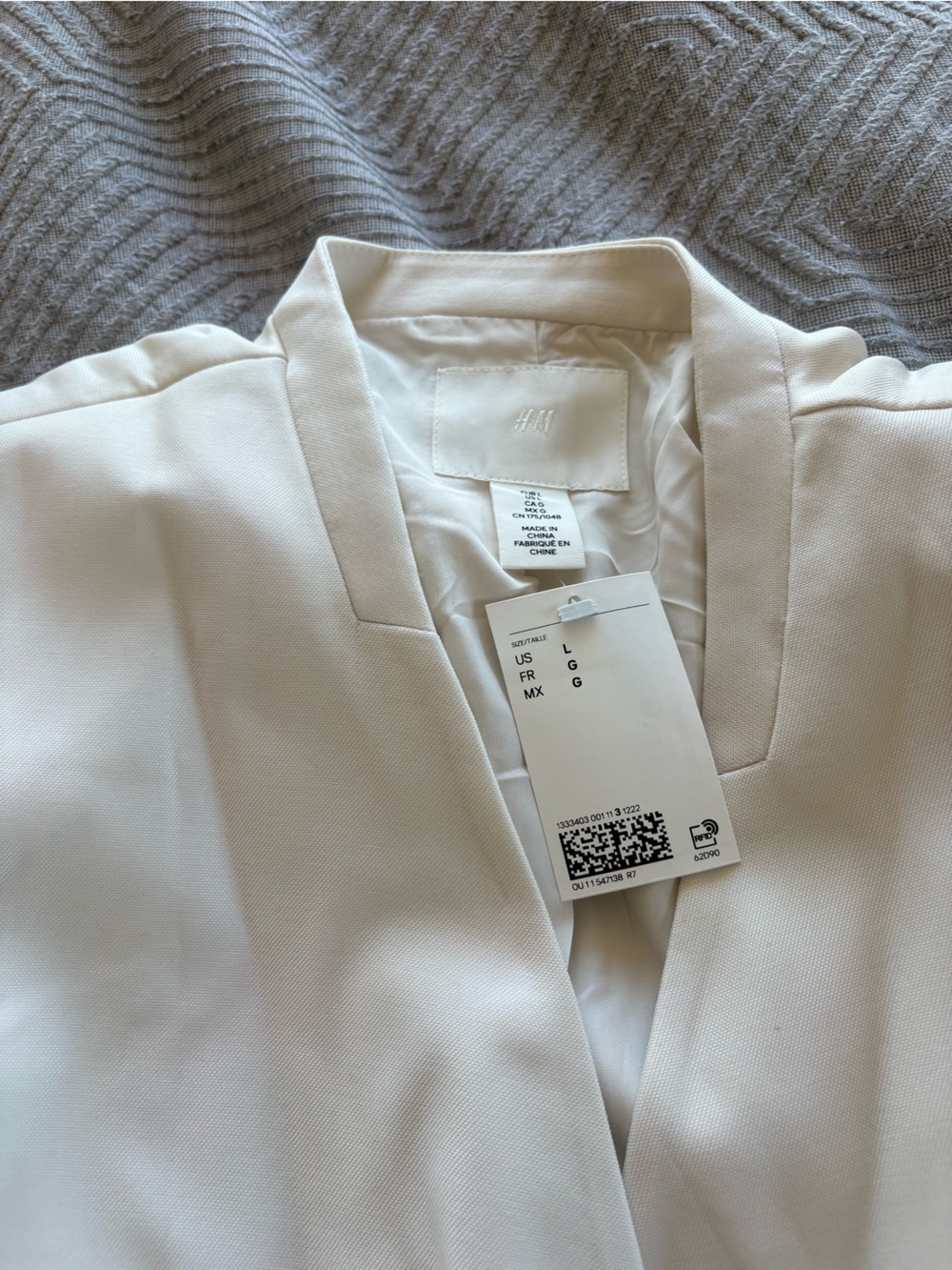H&M White Men's Dress Shirt - Clean Button-Up